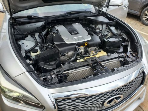 Used 2017 INFINITI Q70 3.7 w/ Sport Package RWD image 47