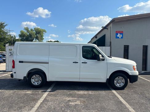 Used 2018 Nissan NV 1500 SV image 2