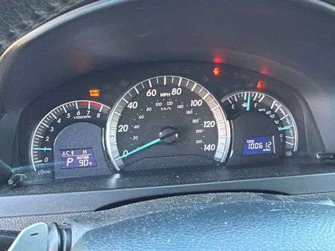 Used 2013 Toyota Camry SE FWD image 11