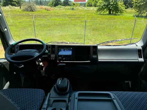 New 2024 Chevrolet Low Cab Forward image 12