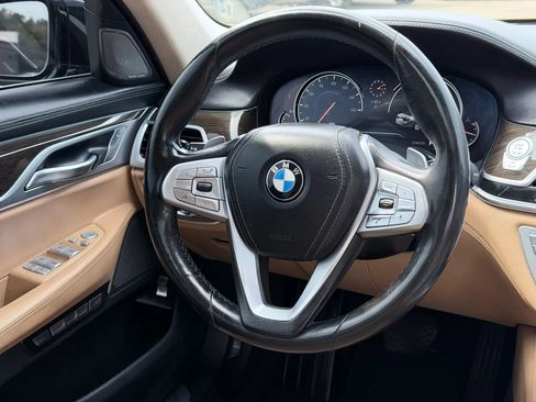 Used 2017 BMW 750i xDrive AWD/4WD image 41