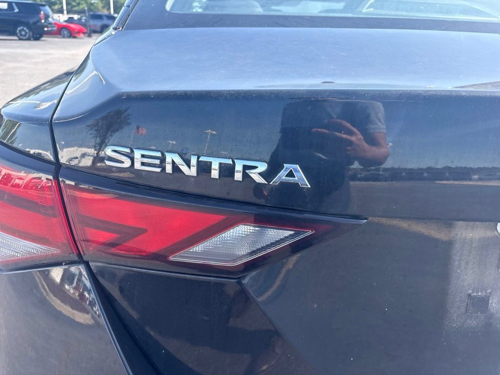 Used 2024 Nissan Sentra SV FWD image 5