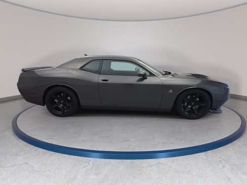 Used 2023 Dodge Challenger R/T Scat Pack RWD image 4