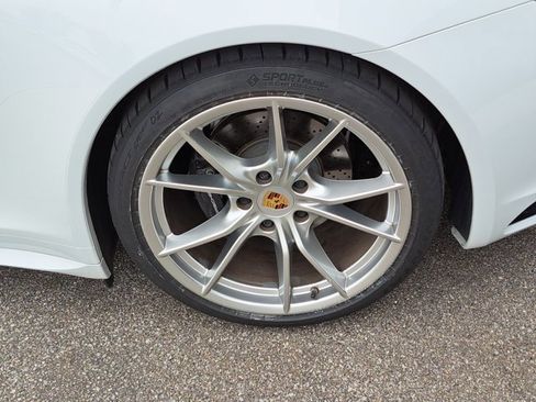 Certified 2017 Porsche 911 Carrera 4 image 12