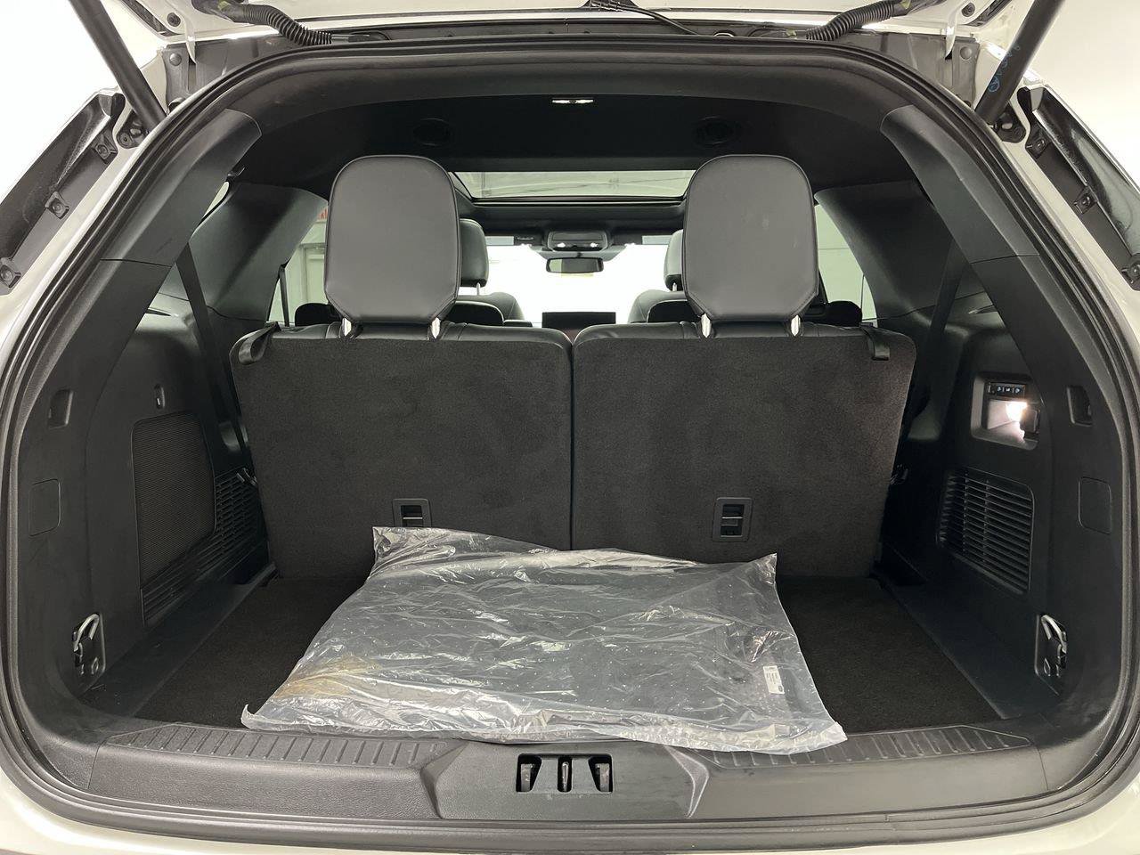 Used 2026 Ford Explorer ST w/ Sun And Sound Package AWD/4WD image 31