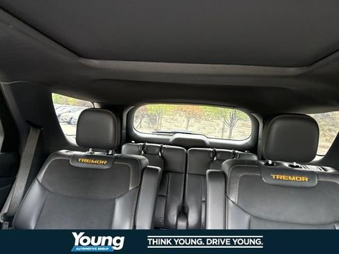 Used 2026 Ford Explorer Tremor w/ Tremor Ultimate Package AWD/4WD image 31