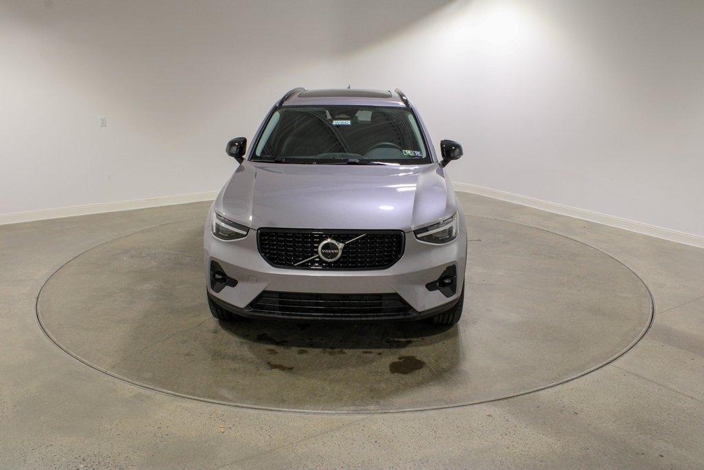 Used 2026 Volvo XC40 B5 Plus w/ Protection Package Premier AWD/4WD image 8