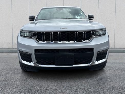 Used 2023 Jeep Grand Cherokee L Limited AWD/4WD image 2