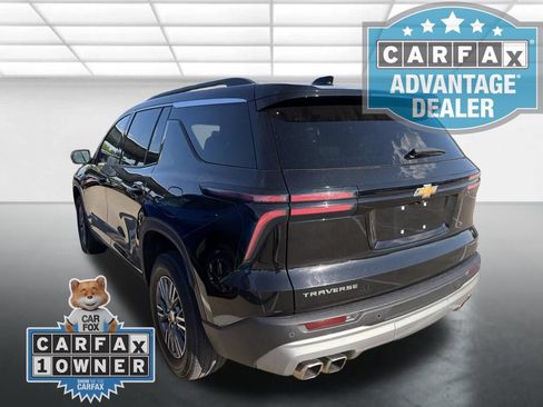 Used 2024 Chevrolet Traverse LT FWD image 4
