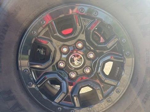 Used 2024 Ford Bronco Wildtrak AWD/4WD image 14