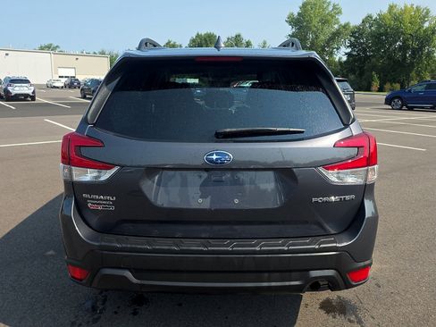 Used 2023 Subaru Forester Premium AWD/4WD image 5