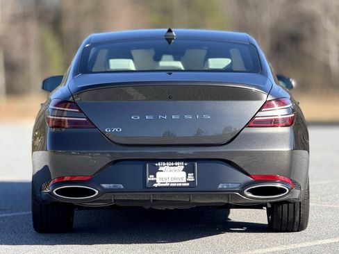 Used 2025 Genesis G70 2.5T image 5