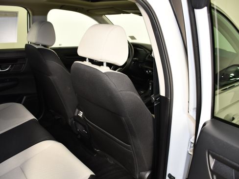 Certified 2025 Honda CR-V EX image 43