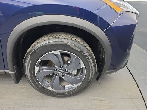 Used 2026 Nissan Rogue SV w/ SV Premium Package image 12