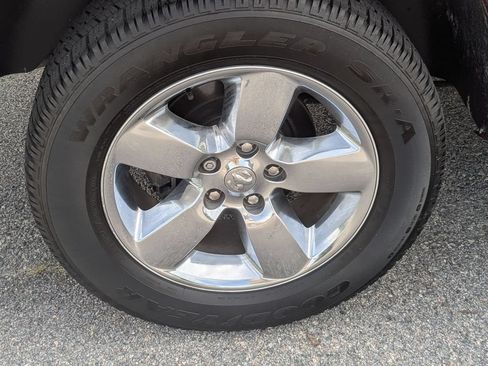 Used 2017 RAM 1500 Big Horn RWD image 14