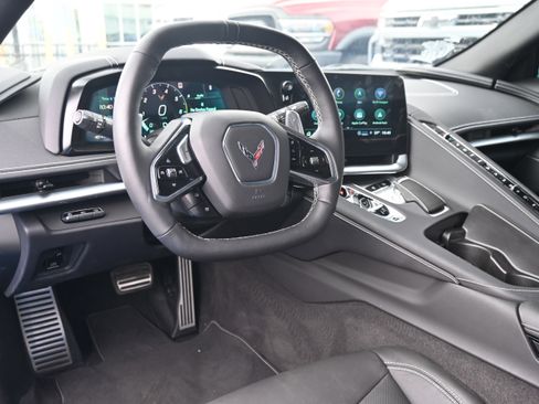 Used 2023 Chevrolet Corvette Stingray Preferred Conv w/ Z51 Performance Package image 3