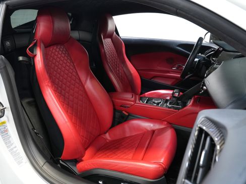 Used 2018 Audi R8 V10 plus image 30