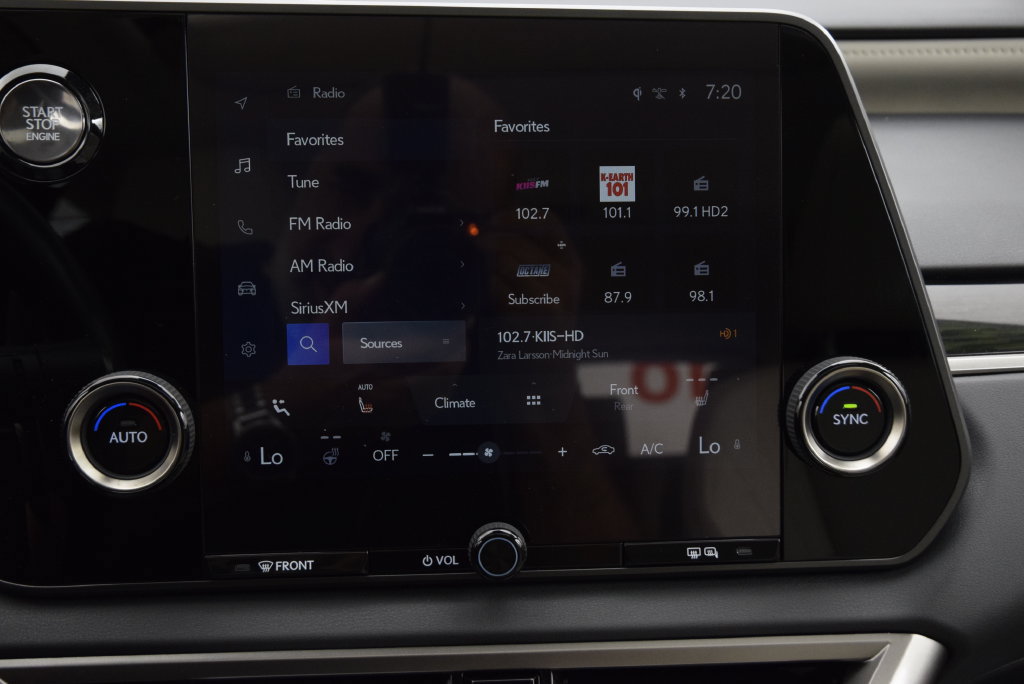 Used 2024 Lexus RX 350 FWD w/ Technology Package image 27