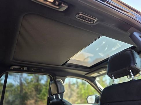 Used 2018 Ford Expedition Limited w/ Equipment Group 301A image 25