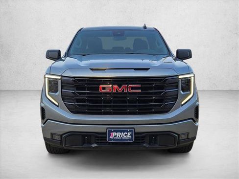 Used 2025 GMC Sierra 1500 Elevation AWD/4WD image 2