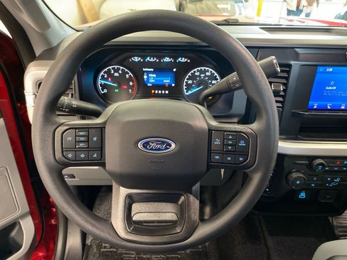 New 2026 Ford F250 XL w/ XL Chrome Package image 16