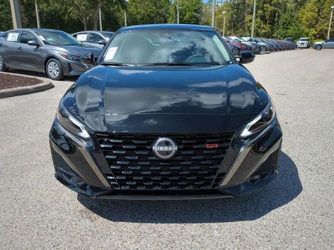 New 2025 Nissan Altima 2.5 SR image 3