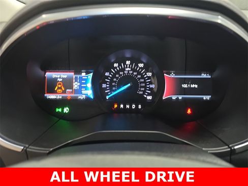 Used 2019 Ford Edge Titanium w/ Cold Weather Package image 20