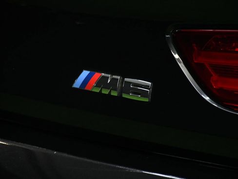 Used 2013 BMW M6 Coupe image 7