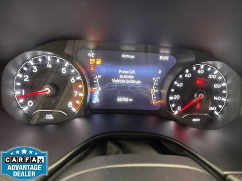 Used 2022 Jeep Compass Trailhawk w/ Trailhawk Convenience Group AWD/4WD image 2