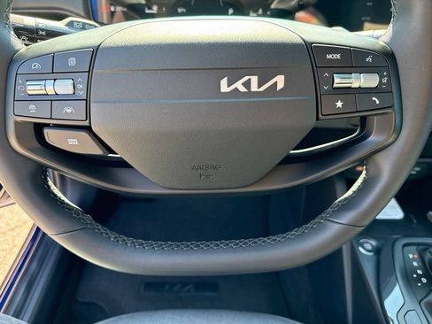 Certified 2025 Kia K4 EX FWD image 27