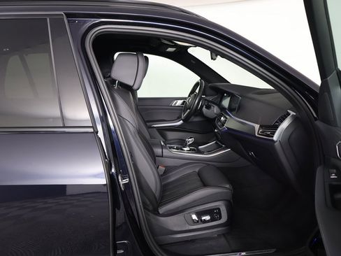 Used 2022 BMW X5 xDrive40i w/ M Sport Package image 35