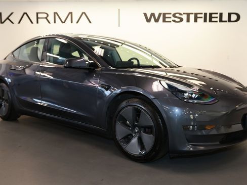 Used 2023 Tesla Model 3 Standard Range image 9