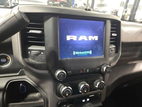 Used 2024 RAM 2500 Tradesman w/ Chrome Appearance Group AWD/4WD image 15