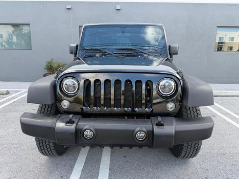 Used 2018 Jeep Wrangler Sport AWD/4WD image 6