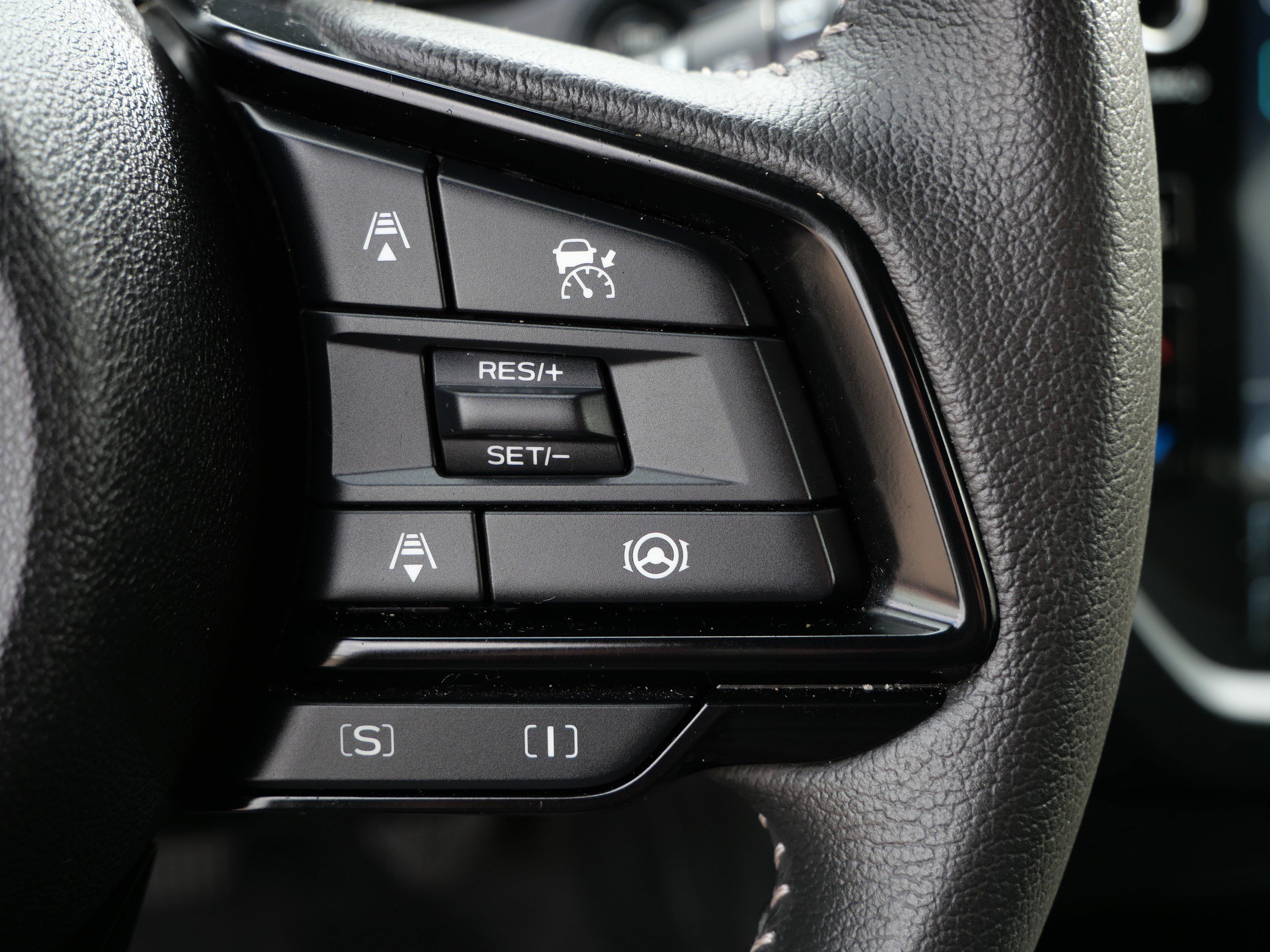 Used 2025 Subaru Forester Premium AWD/4WD image 28