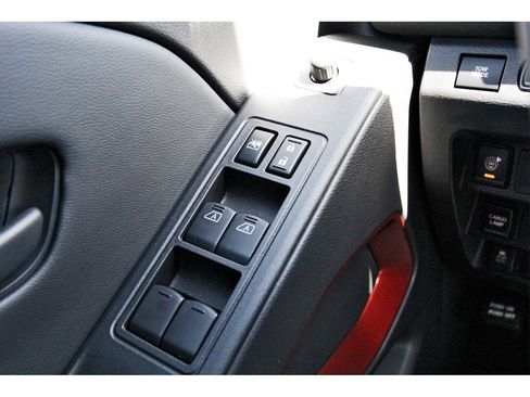 New 2026 Nissan Frontier PRO-4X w/ Pro-4x Convenience Package image 15