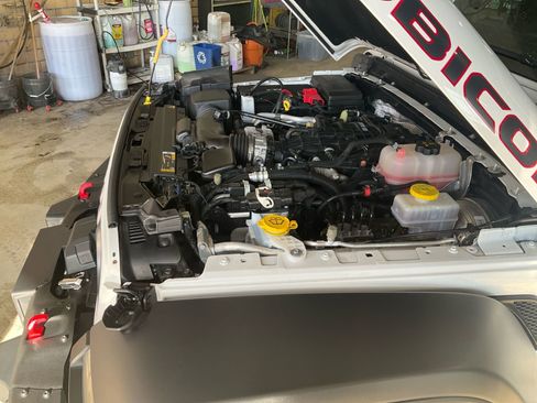 Used 2024 Jeep Wrangler Unlimited Rubicon w/ XTREMEE 35" Tire Package image 19