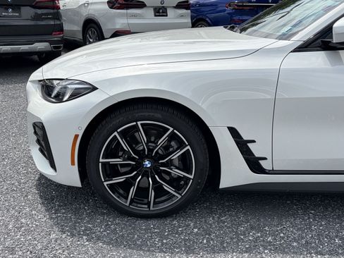 Used 2026 BMW i4 xDrive40i w/ M Sport Package AWD/4WD image 4