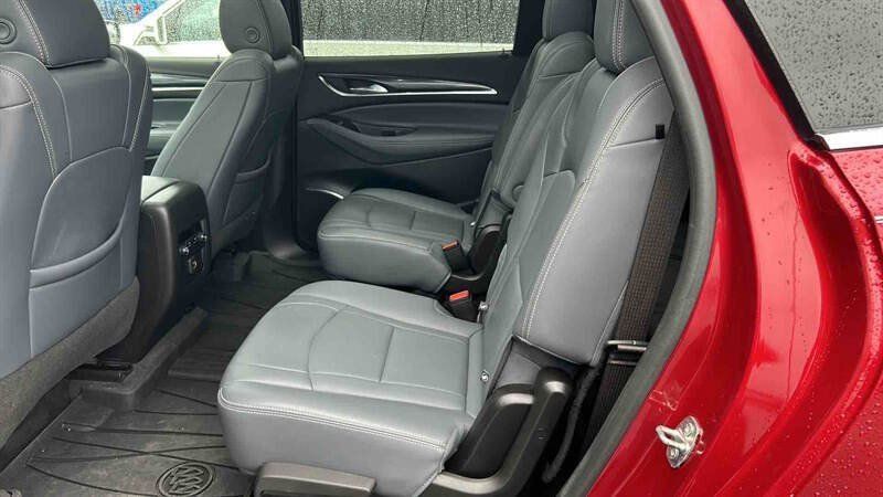 Used 2022 Buick Enclave Essence w/ Experience Buick Package AWD/4WD image 15
