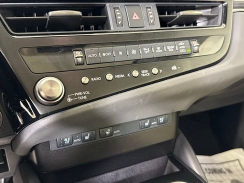 Certified 2025 Lexus ES 300h 300h image 21