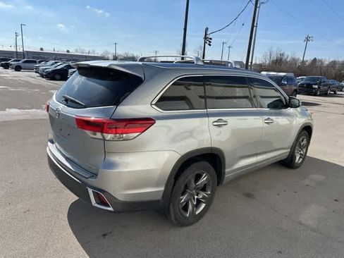 Used 2017 Toyota Highlander Limited Platinum image 21