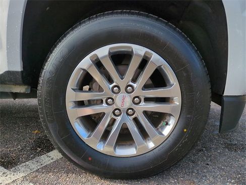 Used 2015 GMC Canyon SLT image 11