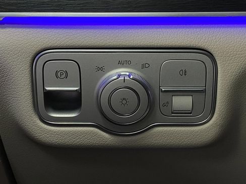 Certified 2026 Mercedes-Benz GLS 450 4MATIC image 16