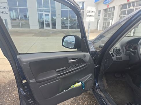 Used 2010 Suzuki SX4 AWD Hatchback image 8
