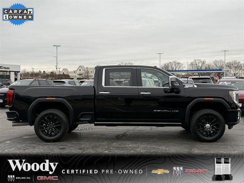 Certified 2021 GMC Sierra 2500 Denali w/ Denali Black Diamond Edition image 9