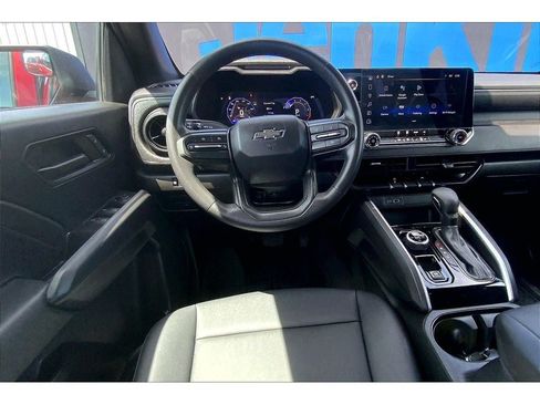 Used 2024 Chevrolet Colorado Trail Boss w/ Advanced Trailering Package AWD/4WD image 5
