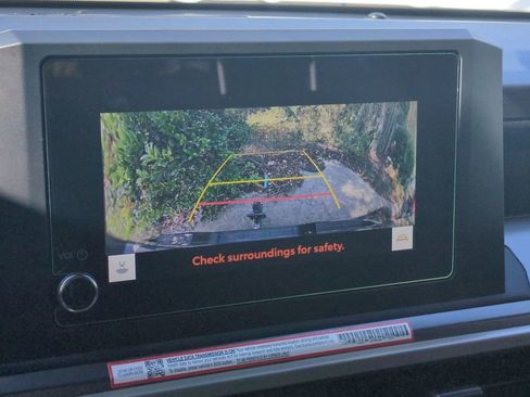 Used 2025 Toyota Tacoma SR5 image 19