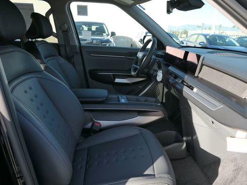 New 2026 Kia EV9 Wind image 23