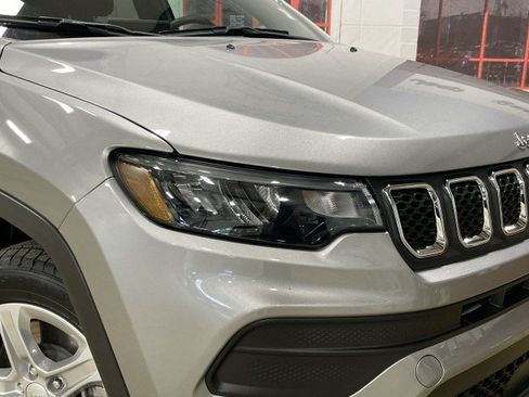 Used 2023 Jeep Compass Sport AWD/4WD image 10