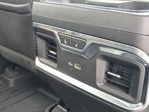 Used 2024 Chevrolet Silverado 2500 High Country w/ High Country Premium Package image 18